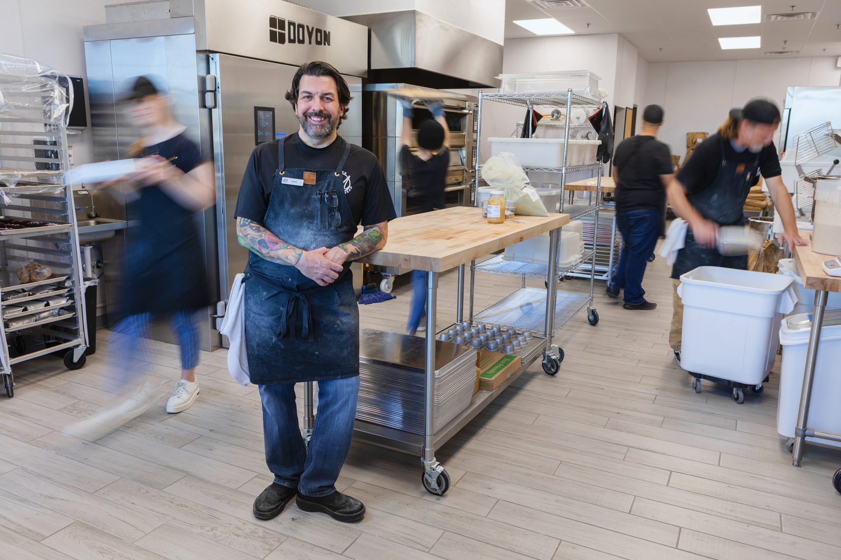 andrew-young-photography-chicago-portrait-photographer-portrait-photography-bread-bakery-illinois-geneva-batavia-saint-charles-st.-business-owner-midwest-wisconsin-michigan-united-states-branding-marketing